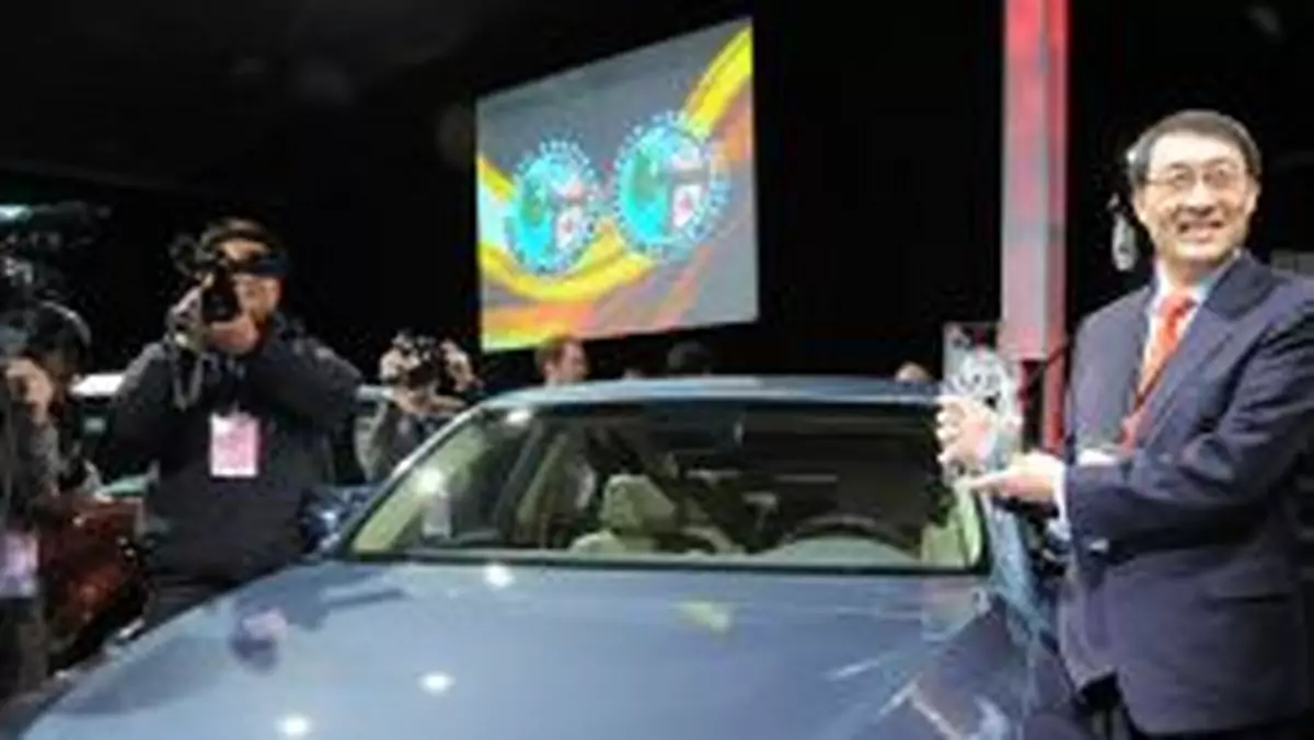 Detroit  2009: Hyundai Genesis Samochodem Roku 2009 w Ameryce Północnej (wideo)