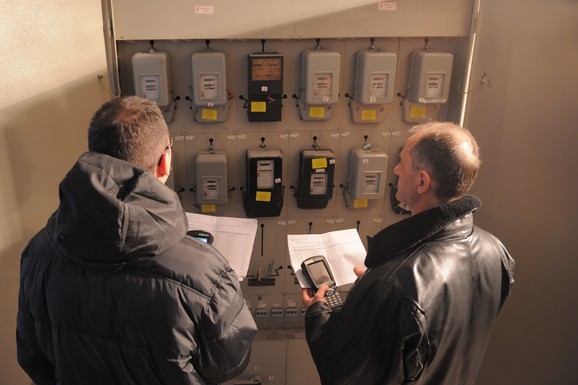 Udar po džepu! Od 1. januara poskupljuje struja kod komšija, ovo su im nove cene