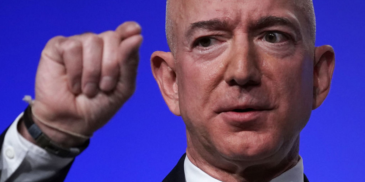 Amazon to najdroższa giełdowa spółka na świecie. Firma powstała w 1994 roku w Seattle na zachodzie USA
