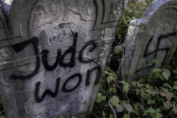 Macewy profanacja kirkut cmentarz żydzi antysemityzm