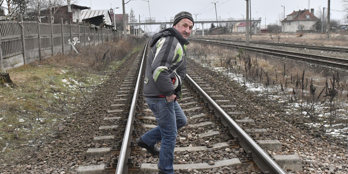 Przejechał po nim pociąg i żyje