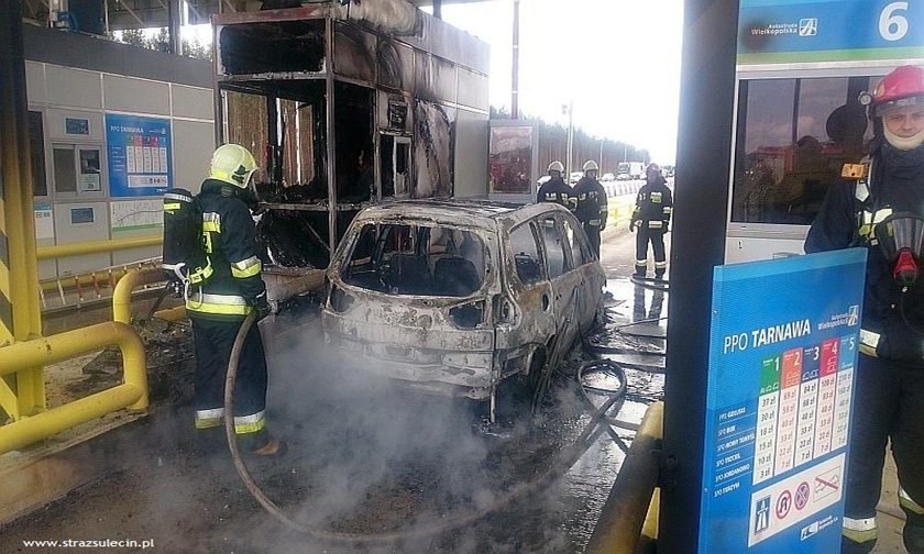 Pożar forda na autostradzie A2