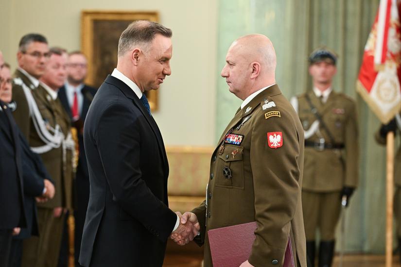 Gen. Maciej Klisz i prezydent Andrzej Duda