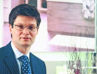 Simon Wolfson: właściciel najsilniejszej spółki w Europie ma nos polityka