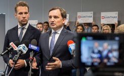 Ziobrze grozi grzywna za agitację w urzędzie miasta. Minister: Wszyscy są równi wobec prawa