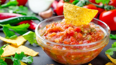 Pico de gallo. "Surowa" salsa, którą pokochasz za prostotę