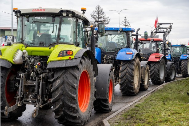 Protest rolników. 600 blokad i 70 000 strajkujących. Mapa online. Kliknij link i znajdź objazd [strajk]