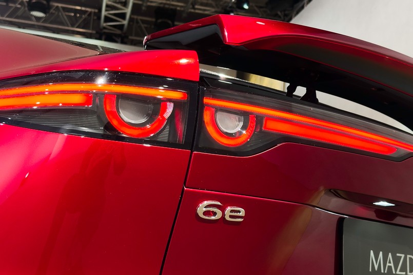 Nowa Mazda 6e