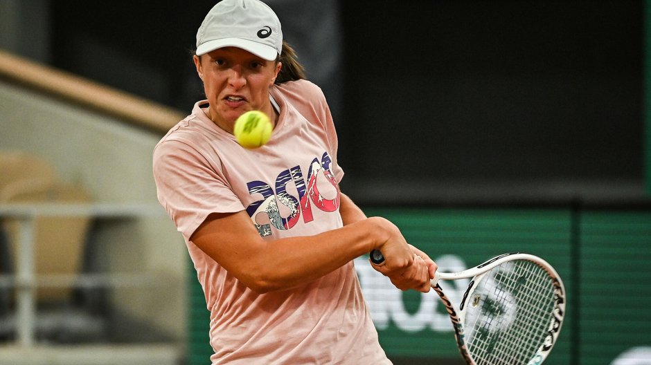 Iga Świątek trenuje przed turniejem Roland Garros