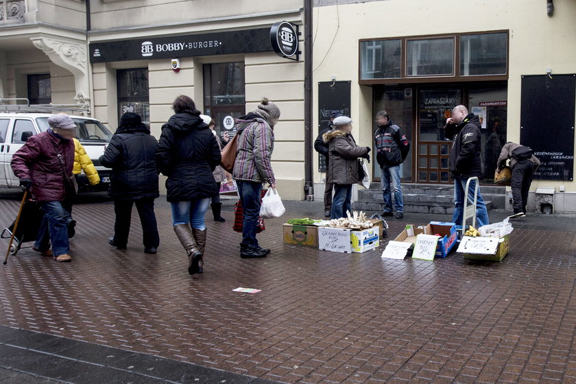 Handlarze na katowickich ulicach