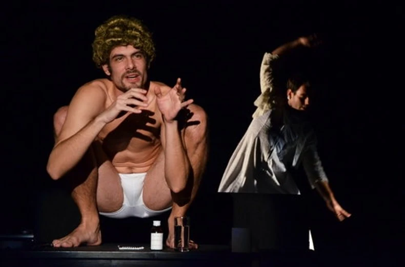 Scena iz predstave "Dogs and Drugs"