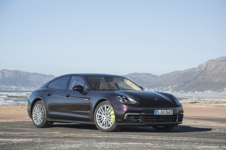 Porsche Panamera 4 E-Hybrid