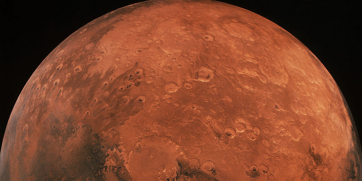 Satelita miałby unieść na pokładzie system obserwacyjny, który zrobi zdjęcia Marsa i – prawdopodobnie – jego księżyca, Fobosa.