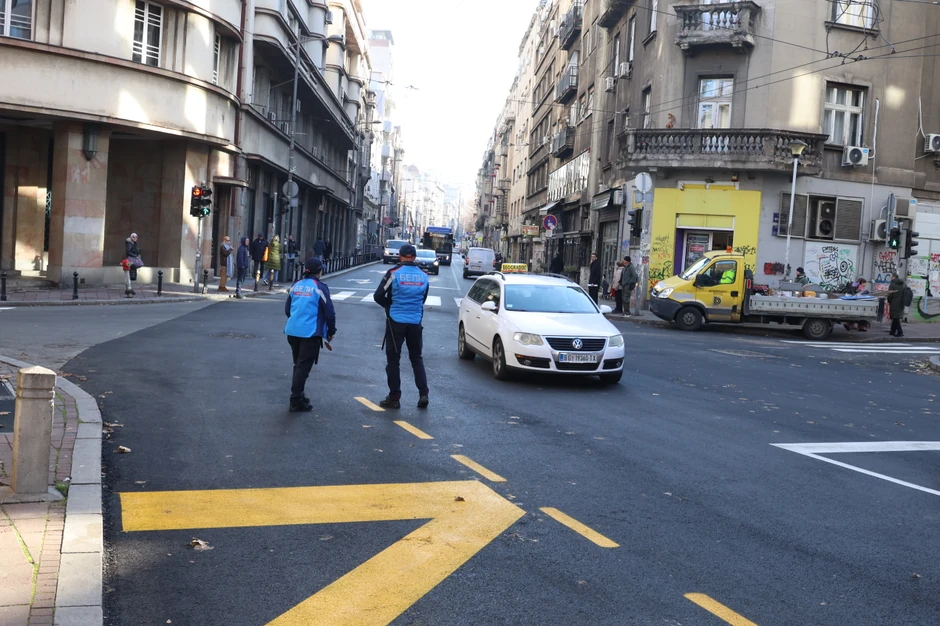 Kroz Makedonsku iz pravca Svetogorske mogu samo taksi i vozila gradskog prevoza