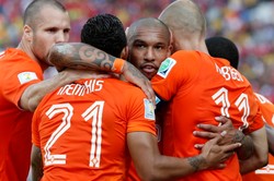 Trzy mecze, trzy zwycięstwa. Holandia pokonała Chile i wygrała grupę. WIDEO