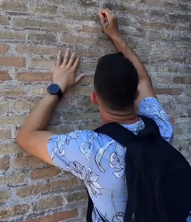 Ivan je ovim činom razbeseno čitav svet, a posebno Italijane!