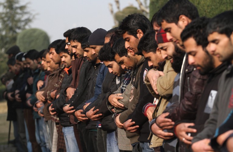 Żałoba po tragedii w Peszawarze