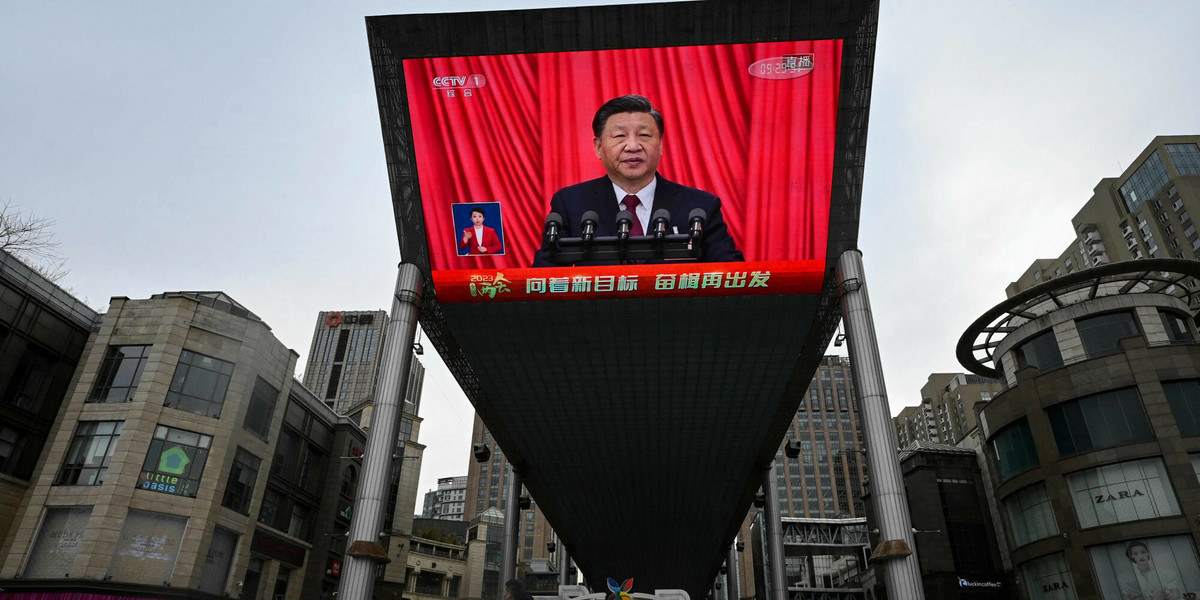Relacja na żywo z przemówienia prezydenta Chin Xi Jinpinga, Pekin 13 marca 2023 r. Zdjęcie ilustracyjne