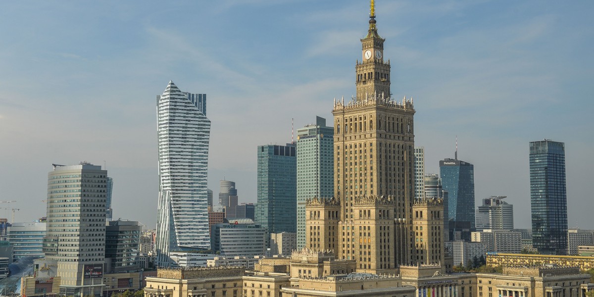 Świat potrzebuje radykalnych zmian w edukacji, bo inaczej rynek pracy stanie się dla części ludzi nieznośny. Polska musi jeszcze bardziej przyspieszyć z podnoszeniem kompetencji i umiejętności pracowników w kraju - mówi w rozmowie z Business Insider Polska Jonas Prising, szef ManpowerGroup, globalnej firmy rekrutacyjnej. 