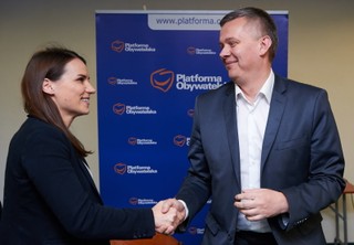 Siemoniak rozpoczyna walkę o przywództwo w PO