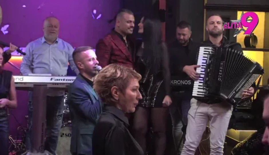 Bora Santana slavi razvod