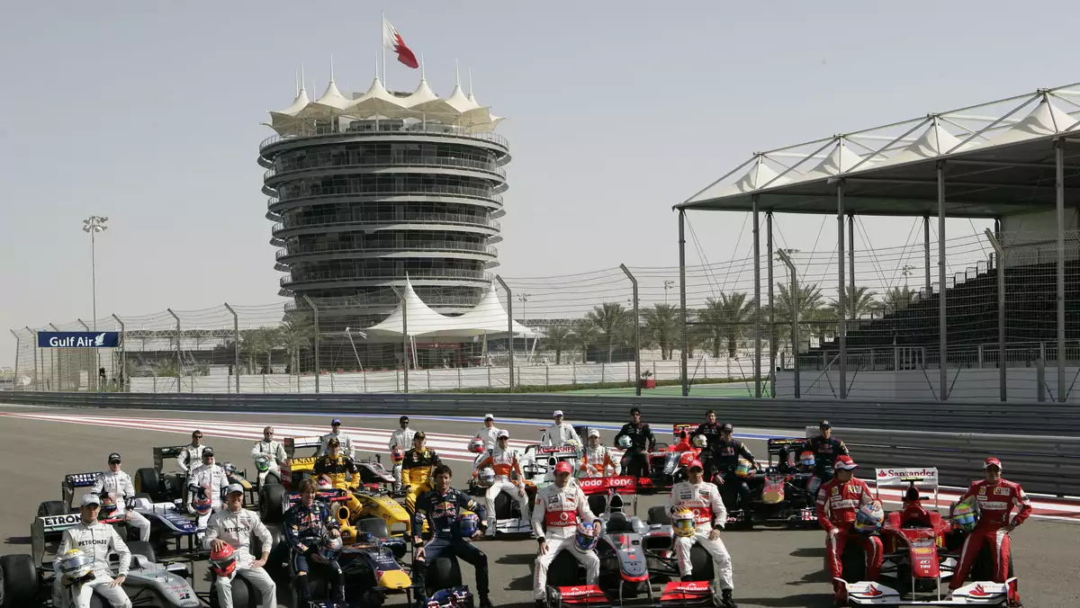 Grand Prix Bahrajnu 2010: ruszyła wielka karuzela (relacja na żywo)
