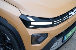 Najmniejsza Dacia taniej o 40 000 zł. Nowy model jeździ za grosze