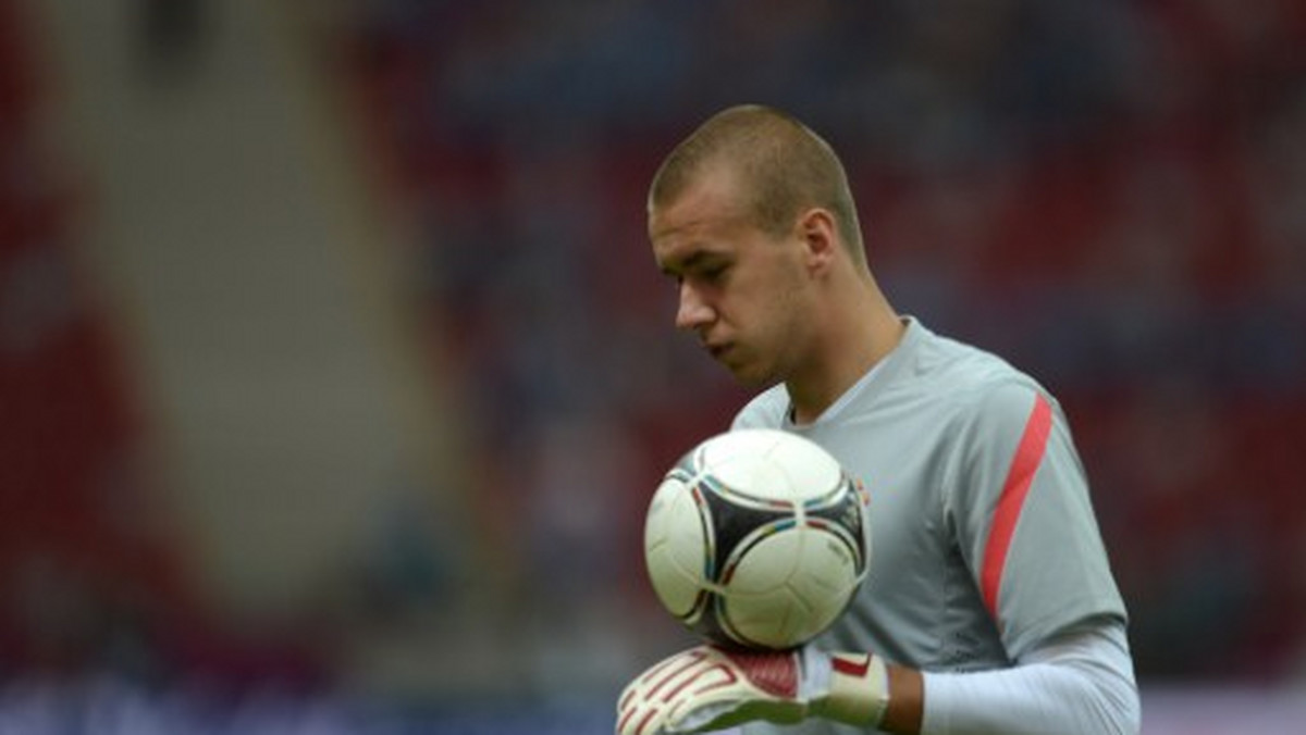 Franciszek Smuda, były selekcjoner reprezentacji Polski, a obecnie trener klubu 2. Bundesligi - Regensburg chce pozyskać do swojej drużyny - Grzegorza Sandomierskiego. Polski bramkarz nie ma miejsca w składzie angielskiego Blackburn, jednak przeprowadzka z Wysp do Niemiec nie jest łatwą sprawą - czytamy w "Przeglądzie Sportowym".