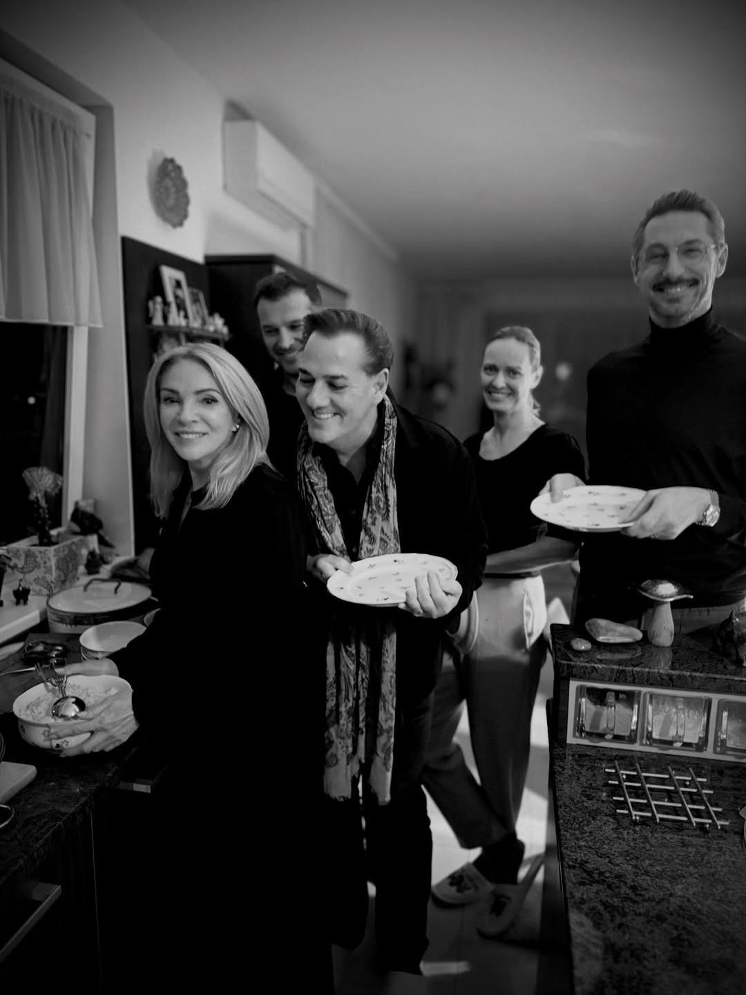 Slovenská herečka Zdena Studenková si užila príjemný večer so svojimi priateľmi. 