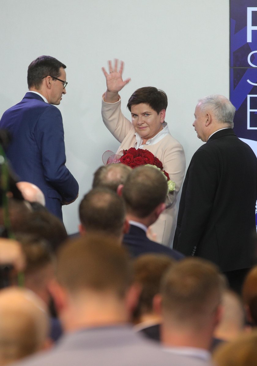 Sensacyjny wynik Szydło! To absolutny rekord 