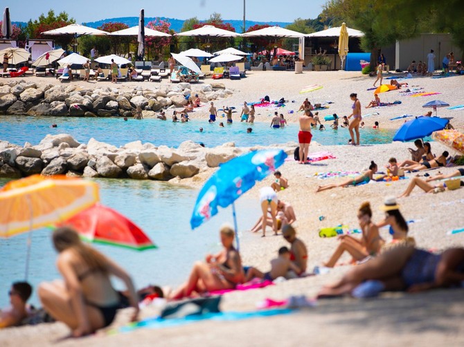 Slike Jugoslovenki na plaži 1985. izbezumile omladinu, ovo nikad nisu doživeli