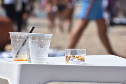 Kontrola barów na Korfu. Sprzedawali turystom niedopite drinki