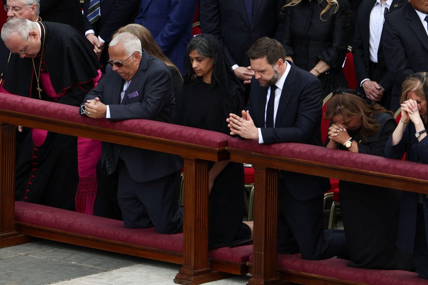 Američki potpredsednik Džej Di Vens sa suprugom u Vatikanu | Foto: Reuters