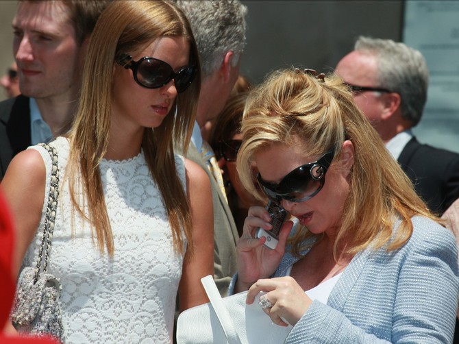 Sestra i majka Paris Hilton