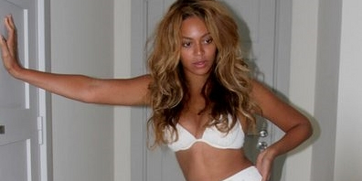 Beyonce w bikini