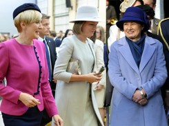 Prezydent Warszawy nie dała rady dorównać stylem pierwszej damie i królowej. FOTO