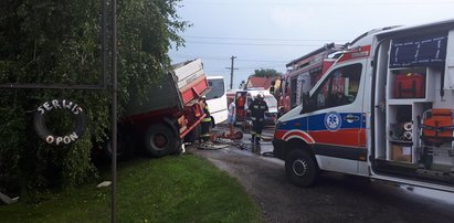 Makabryczny wypadek autobusu z dziećmi. 1 osoba nie żyje. 29 rannych