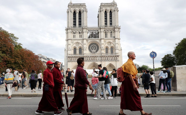 Ołów zanieczyszcza okolice katedry Notre Dame? Remont znowu przesunięty