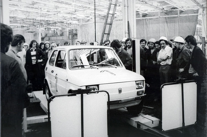 Pierwszy Fiat 126p z tyskich zakładów wyjechał 18 września 1975 roku