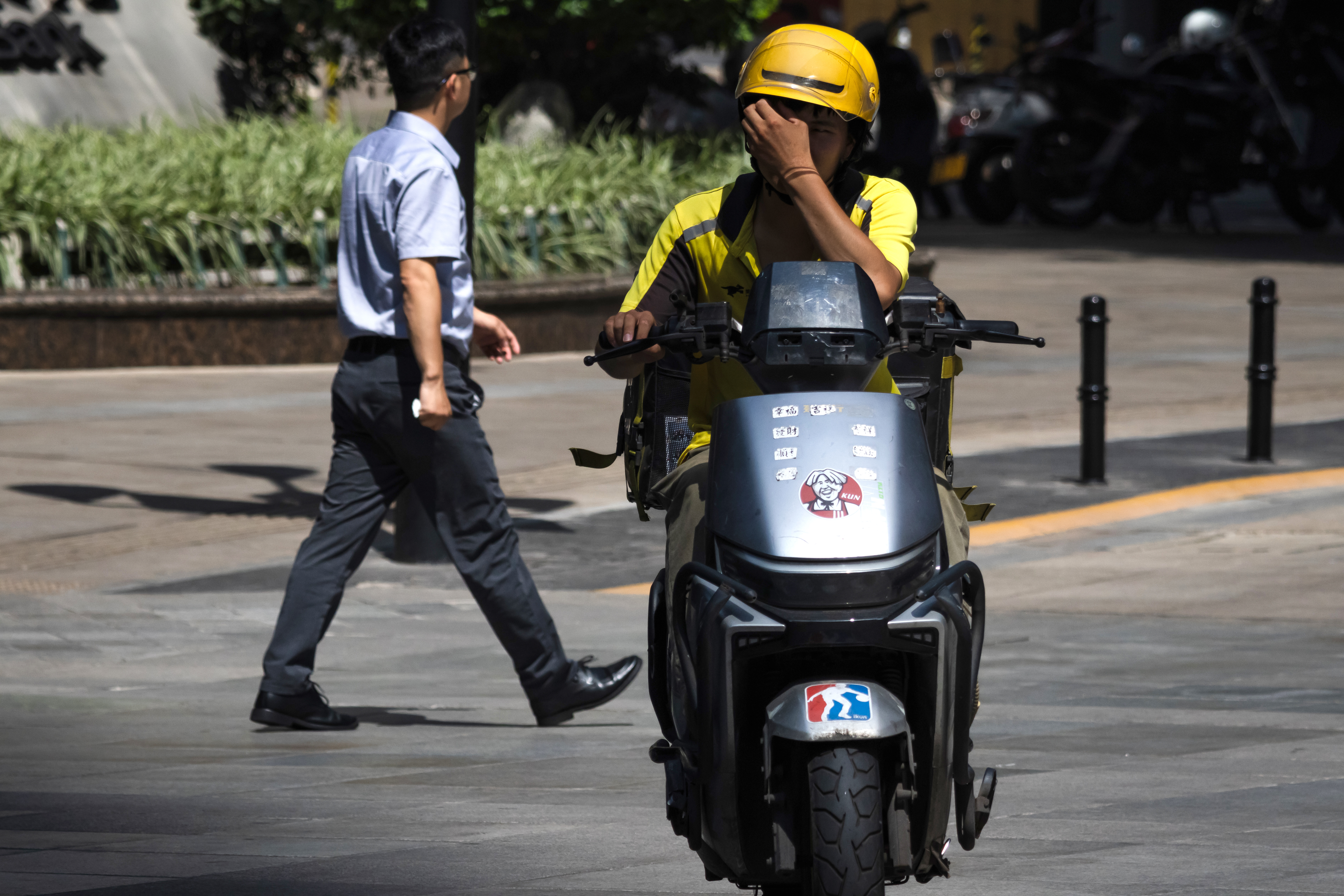 Palermo: Just Eat primo protocollo meteo rider bollino rosso