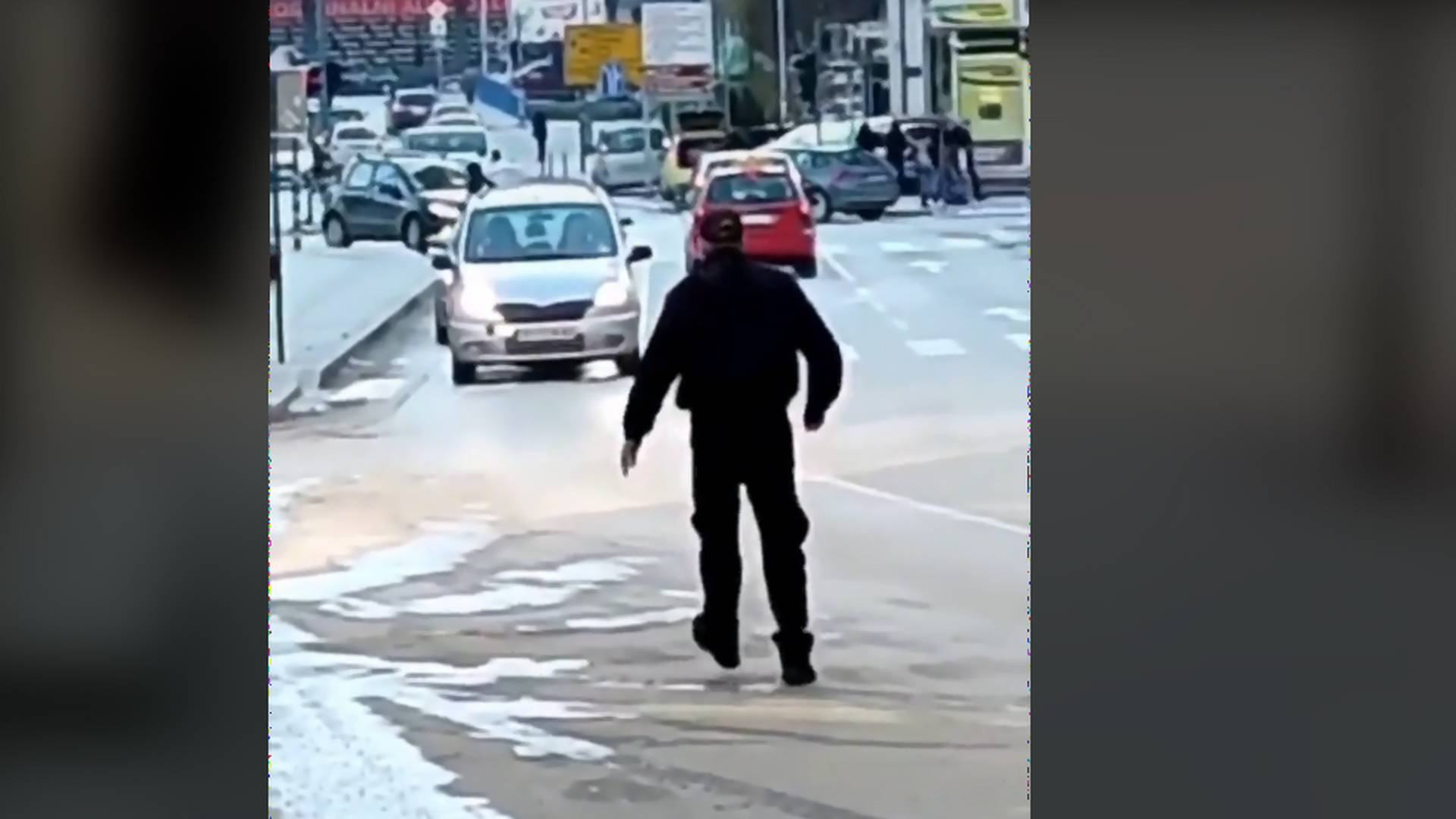 Ljudi dele snimak pijanog policajca iz Užica i ne veruju šta vide 