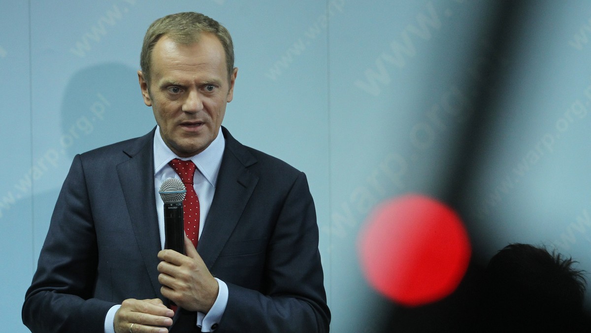 Premier Donald Tusk powiedział, że rząd planuje zwiększyć od przyszłego roku środki na program senioralny, którego "istotą i kręgosłupem" będą uniwersytety III wieku. Podkreślił, że ludzie starsi są "grupą bezcenną z punktu widzenia interesów państwa".