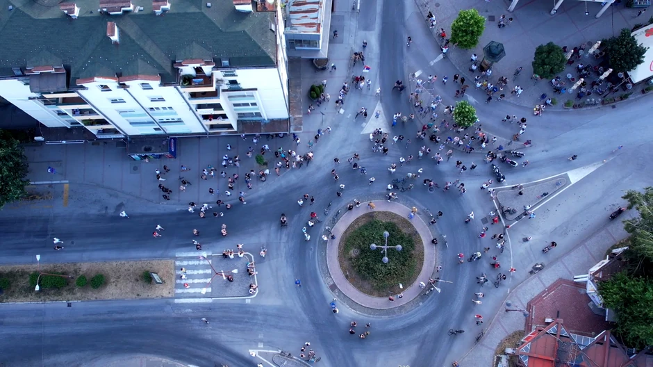 Večernja blokada kružnog toka u Čačku