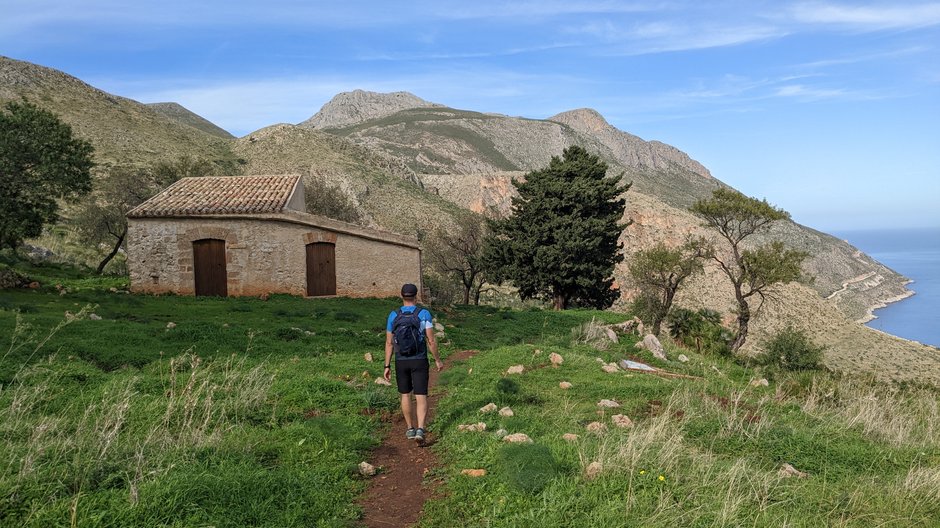 Widoki ze szlaku: Pizzo Corvo – Grotta preistorica dell’Uzzo