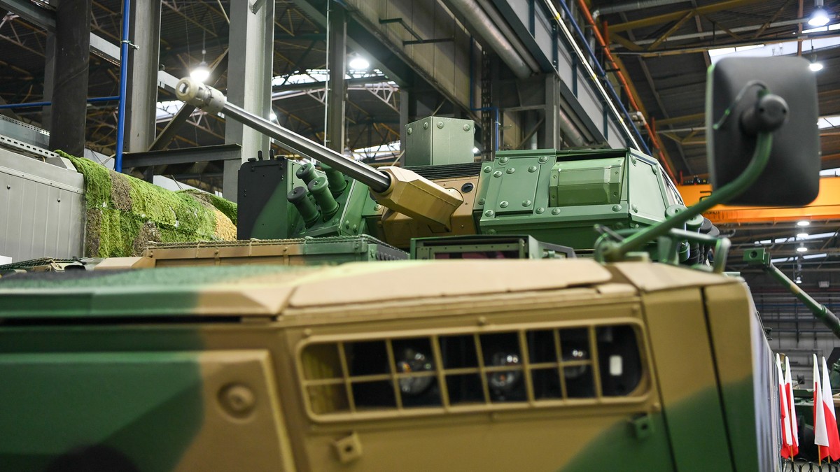 Tusk ostro o krytyce SAFE: „Takiej zdrady nikt nie wybaczy