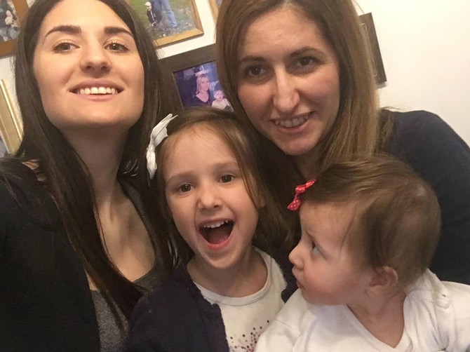 Ana je sa svojom prvom ćerkom prošla kroz STUDIJE, JEDAN OTKAZ I RAZVOD: Ovo je njena priča