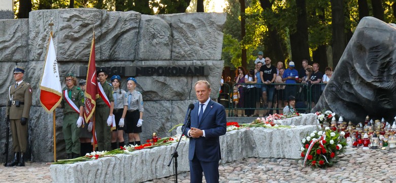 Tusk obiecuje powstańcom: Będziemy wierni waszemu przesłaniu
