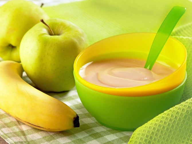 36002_krem od jabuk ai banana  foto shutterstock