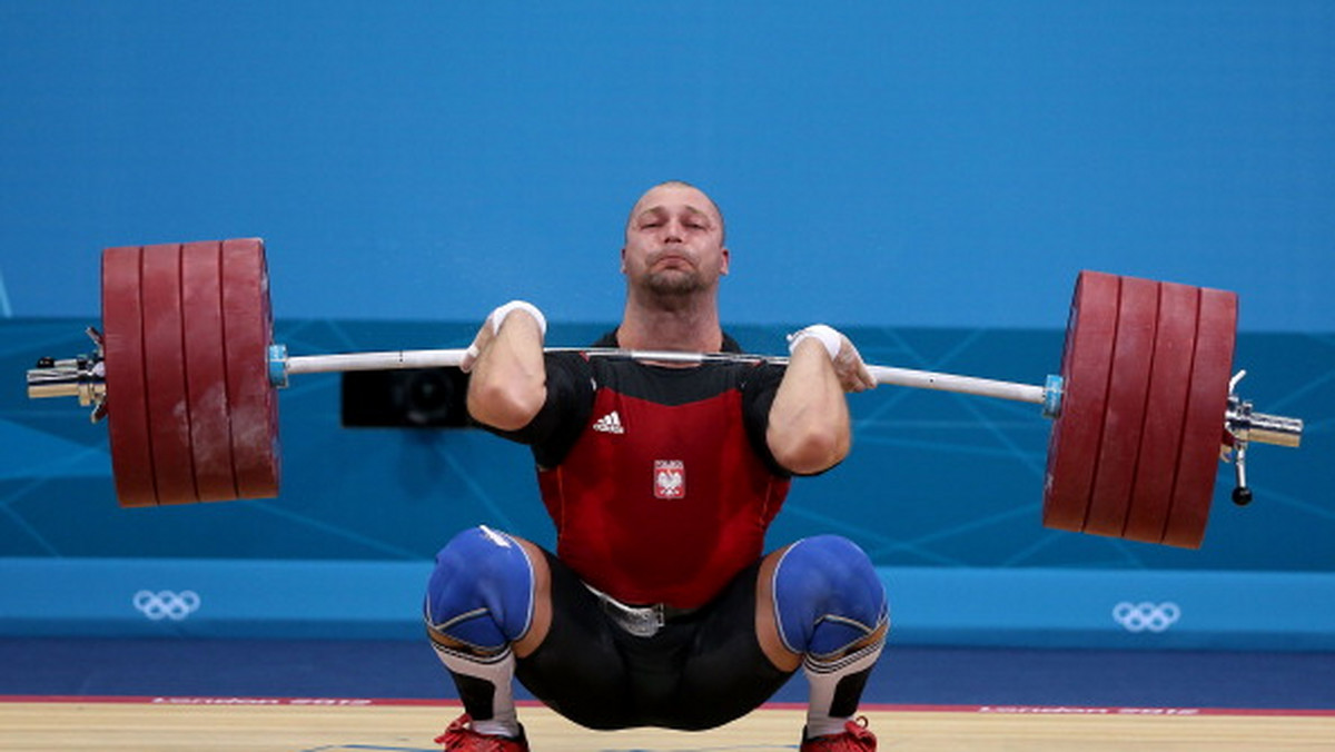 Bartłomiej Bonk, który na igrzyskach olimpijskich w Londynie zdobył brązowy medal, zrobił to dla jeszcze nienarodzonych córeczek. W zeszłym tygodniu na świat przyszły pociechy polskiego ciężarowca, Maja i Julia. Jedna z nich walczy o życie...