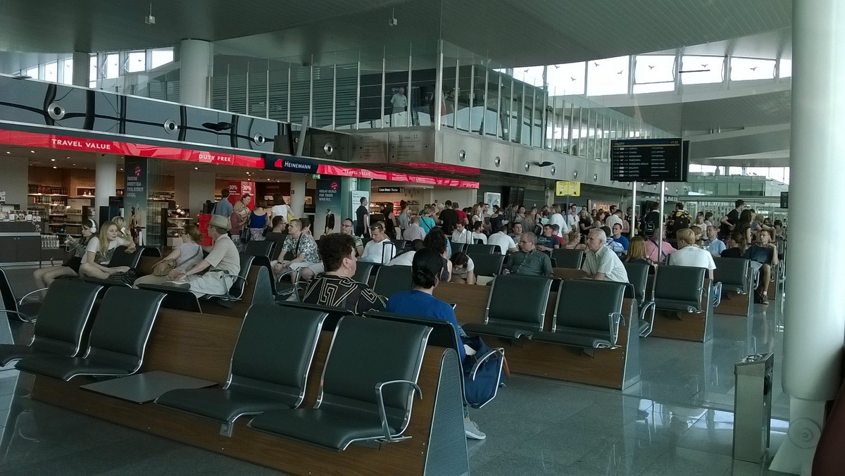 W październiku wrocławskie lotnisko obsłużyło prawie 187 tys. pasażerów. To o 10 proc. lepszy wynik niż jeszcze rok temu. Największe wzrosty zanotowano w segmencie połączeń czarterowych i krajowych.
